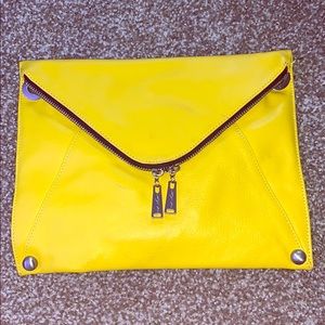 Cross body purse. Lightly used. Like new